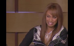 全美超模那些反人类 博眼球的T台走秀 泰妈自己都走不了