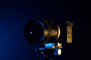 これは大発明かも。アングルを変えずに縦横位置を切り替えできるカメラマウント