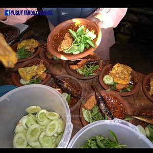 3.4M views · 6.4K reactions | Sego sambel iwak asapan layang yang beli sampai antri panjang 1 jam ludes ratusan porsi | Yusuf Farda Channel | Facebook
