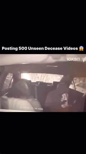 @people.slightly.decease_ on Instagram: "@people.slightly.decease_ 日本利用压电地砖将脚步能量转化电力。这些地砖能捕捉行走时的动能。当人们经过时，重量和动作会对地面施加压力，导致地砖轻微弯曲并产生机械应力。瓷砖内部的压电材料将这种应力转化成电能。每一步释放的电量虽然较小，但当数百万脚步累积在一起时，就能产生足够的能量，为LED灯、显示屏和传感器供电。 #日本 #知识＃冷知识 #科学 #技术#你知道吗#推荐＃创新 #能源 ＃未来#发电 #压电技术 #城市科技 #可再生能源 ＃绿色城市 ＃节能科技 ＃能源转换 #科学知识 ＃科技 资讯 在像涩谷站这样的超级繁忙地点，每天约有240万次脚步为系统提供动能。这些电能可以被实时使用，也可以储存储备，从而减少对传统电力来源的依赖，推动城市绿色基础设施的发展。这种方式把日常行走变成真实可利用的能源，为未来智慧城市带来了可持续解决方案"