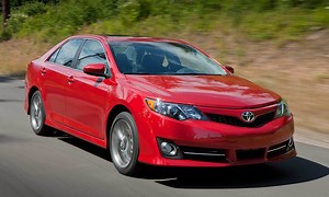 How to turn on or off Daytime Running Lights on Toyota Camry