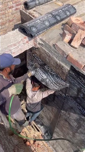 “Basement smell ka asli reason! #basement #seepage #waterproofing #dampness”