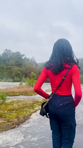 This hidden gem trail in Conyers, GA is located on the side of the road, and it’s easy to completely miss it! It reminds me of Narnia! Once you park at the pull off on the side of the road, and start walking on the small trailhead through the forest, it almost immediately opens up to a huge granite outcropping that looks magical. The granite has water-filled indentions creating little pools that house rare and unique life. You can follow the outcroppings down to multiple water access points with