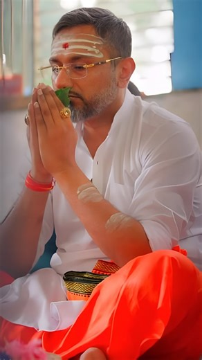 Yo Yo Honey Singh on Instagram: "Follow :- @honey_singh_fan_96 Follow For More Updates Yo Yo Honey Singh 🔥🔥🔥 DM For Paid Promotion Follow :- @honey_singh_fan_96 #yoyohoneysingh #yoyo #honey_singh_fan_96 #honeysingh #new newreels newpost trending yyhsofficial yyhs yo yoyotricks yoyohoneysingh yoyofactory yoyooxide honeysinghfan honeysinghsongs new newpost newreels trending"