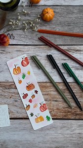✨ Bring autumn magic to your books! ✨ Create a cozy, fall-inspired design with our Korellos and K-liners. This DIY bookmark isn’t just practical—it’s a splash of creativity!  With warm tones and unique details, each page you mark becomes a little piece of art. Ready to add a touch of autumn to your reading?  Share your own fall-inspired bookmark with us! #kores #freeyourideas #bookmark #bookgram #fallvibes | Kores | Facebook