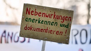 Corona-Impfung und ihre Nebenwirkungen: Geimpfte im Ungewissen