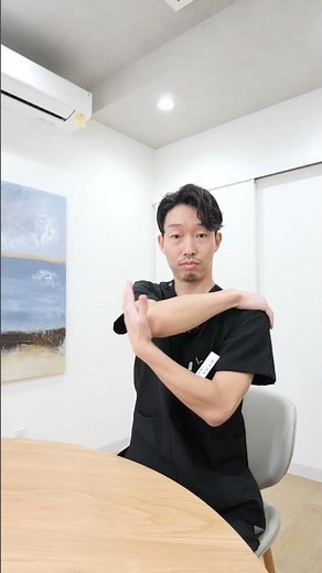 五十肩・拘縮期は「無理に動かす」と逆効果？最新エビデンスに基づく正しい治し方#shorts #五十肩 #拘縮期