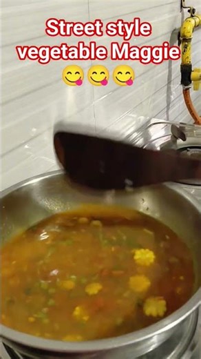 Street Style Vegetable Maggi in 5 Minutes 😋 | Quick & Tasty Evening Snack #streetsnacks #vegmaggi❣️