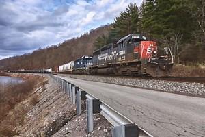 How Do Railroads Keep Track of Cars? | Worldwide Rails