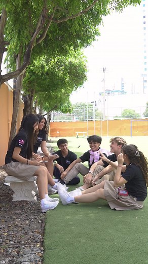 💗 The Prom Polaris invites you to experience an unforgettable Homecoming this Friday, April 11th. 🌟 Enjoy super fun activities, delicious food, and much more for the kids, plus a big party 🎶 and surprises for the older ones! We can't wait to see you! 🎉⁣ ⁣ 🎟️ You can get your tickets directly from the seniors. Don't miss out!⁣