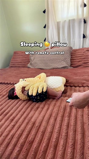 Smart Sleeping Pillow with Remote Control