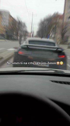 Nije bitno koji auto vozis,vec koliko si lud za volanom 😁🙈 #foryou #fypfypfyp #ferrari #passat #balkan