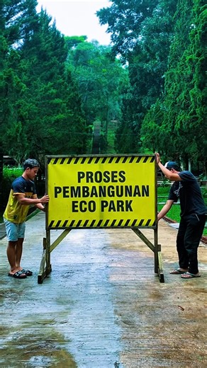 Salatiga Eco Park on Instagram: "PETUALANGAN BARU AKAN SEGERA HADIR DI SALATIGA! 🌳 Destinasi wisata edukasi yang sejuk, asri, dan penuh keseruan untuk keluarga. Siap-siap jelajahi 17 wahana edukasi, mini zoo, playground, resto, dan gazebo nyaman di bawah rindangnya pepohonan. Ikuti terus untuk update pembangunannya! #comingsoon #wisatasalatiga #salatigaecopark #edukasianak #wisatajateng"
