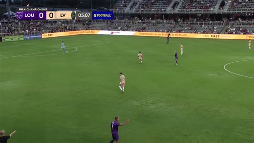 𝙌𝙪𝙞𝙘𝙠 𝙨𝙩𝙖𝙧𝙩! 🏎️💨 Sam Gleadle opens the scoring for Louisville City FC off a beautiful buildup! | USL Championship