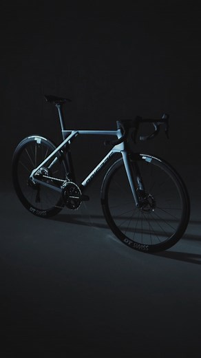 Rapide. Léger. Réactif. Le Xelius DRS améliore le rendement pour monter plus vite et finir plus fort. Découvrez-le ici : www.lapierrebikes.com/fr-fr/search/?query=xelius drs | Lapierre