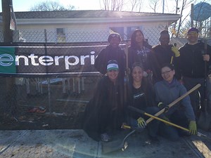Enterprise Rent-A-Car in New York Assists Hofstra University and Habitat for Humanity