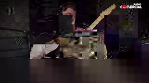 340K views · 11K reactions | Placa de acrílico by Vasco Palmeirim! É a primeira música de amor do Vasco para um objecto! | Rádio Comercial | Facebook