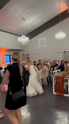 A wedding photo dash or table dash is a fun, fast-paced way for the newlyweds to get photos with every guest at their reception, often done within a short time frame like a song or two. Let us know in the comments, is this something you're considering for your wedding? LoneStarOaks.com for contact info and directions. Texas Hill Country charm meets modern elegance at Lone Star Oaks! ☎️832-483-6115 mary@lonestaroaks.com #weddingvenue #hillcountry #austin #georgetown #wedding #ranchwedding #texasw