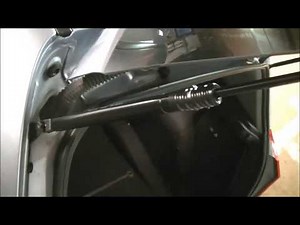 BMW E87 Auto boot opening