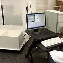 Video: Uso del labirinto in campo aperto per misurare il comportamento locomotorio e ansioso nei topi