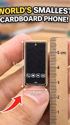 “I Made the World’s Smallest Cardboard Phone 😱📱”