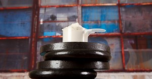 Can dry scooping boost performance? Experts explain the viral workout hack