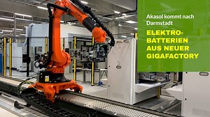 10K views · 28 reactions | Gigafactory in #Darmstadt eröffnet: die hochautomatisierte Riesenfabrik der Firma #Akasol investiert an dem Standort nach eigenen Angaben mehr als 100 Millionen Euro. #FFHReporter Felix Breiner berichtet  https://www.ffh.de/link/9718cff #Südhessen | HIT RADIO FFH | Facebook