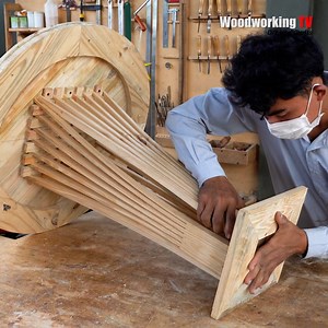 424K views · 2.5K reactions | Recycled Old Pallets into Most Impressive Round Coffee Table Build That Blow Your Mind Away | Woodworking TV | Facebook