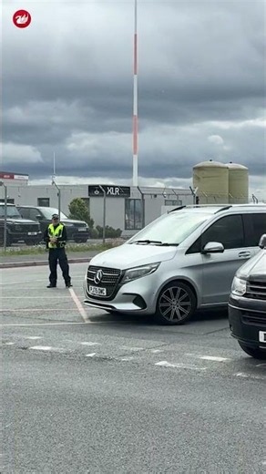 🚨 Andoni Iraola arriving in Liverpool this morning 🔴