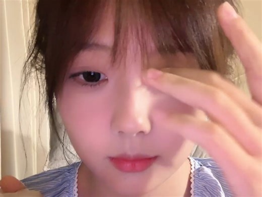 莹莹睡醒了_2024-07-26_19-07-17