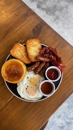 Take a sneak peek into our café! Come and indulge in the Anthony’s experience today. . . #AnthonysCafe #CebuFoodie #Coffee #CebuCoffee #CebuEats #BestOfCebu #Cebu #CebuCakes #CebuPastries #WhatToEatPH