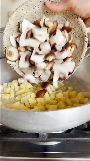 ✨ PASTA PATATE, FUNGHI e TALEGGIO...la più cremosa, la più irresistibile❤️ #Shorts