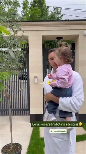 A tour of the yard for my niece Emily / Emilian Crețu