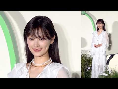 山下美月、純白透け感ワンピで美脚チラリ 天使すぎる笑顔と美しさで会場魅了 『ジョー マローン ロンドン “English Pear Festival”』フォトコール