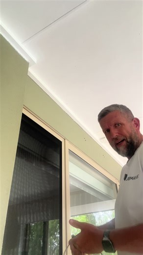 Essential Tips for Cutting in Eaves While Painting