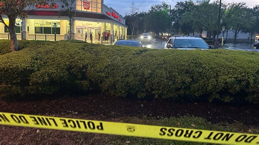 2 injured in Port Orange pharmacy shooting, suspect dead