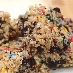 Oreo Rice Krispies Treats FULL RECIPE: http://gimb.co/2aP12tf | Happy Plate