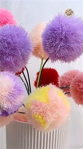 How to make pom pom flower #flowers #yarn #diy #handmade #craft