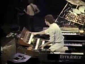 Genesis Cinema Show / In That Quiet Earth / The Colony of Slippermen /Afterglow (The Mama Tour 1884)