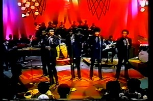 Harold Melvin and the Blue Notes Teddy Pendergrass If You Dont Know Me By Know LIVE 1973