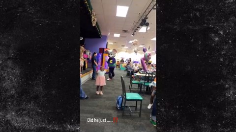 Mom of Black Child Snubbed at Chuck E. Cheese Preparing to Sue