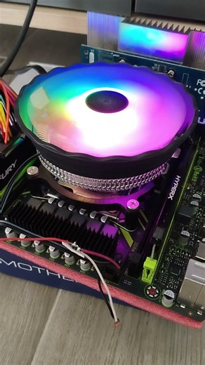 CPU Fan 3 pin to 4 pin { www.turmandreams.es }