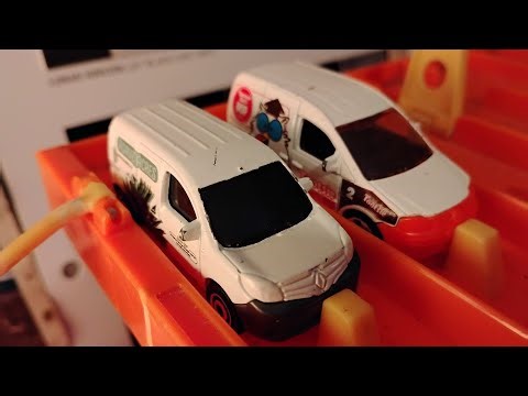 2013 Volkswagen Caddy Panel Van vs 2018 Renault Kangaroo Express Panel Van