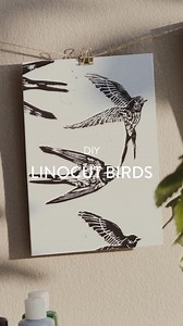 DIY // Linocut birds // With Clara's enthusiasm for the garden's bird life in mind, Anna has tried to depict the airborne guests in her latest linocut. "Nothing brings joy like a personalised artwork," Anna chuckles and encourages you to do the same. Find the guide for this DIY project on the sisters’ website https://www.sostrenegrene.com/ie/diy/-d-17769 | Søstrene Grene