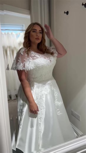 Flattering Plus Size Wedding Dress Shapes for Curvy Brides