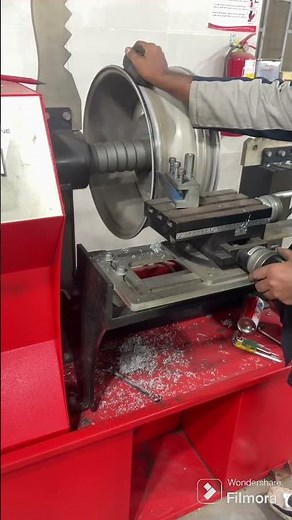 Bent Alloy Wheel Repair – Full Rim Restoration Process