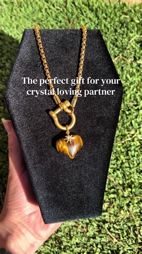 Cute Crystal Necklace Gift Ideas for Her