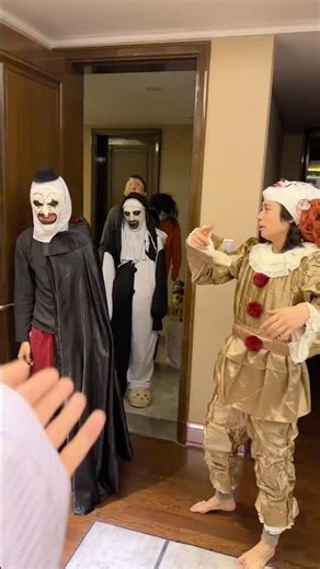 ¡Nos disfrazamos de fantasmas para asustar a mi amigo! ¡El final es inesperado!