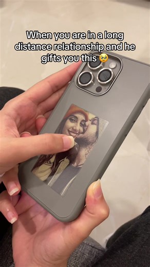 LINK IN BIO📸 The viral E-Ink smart phone case let you project any picture on the back of the case. The Iphone ink case is a wonderful gift to your loved one as it shows pictures of family, friends, and loved ones. It is for iphone for now. This smart case works using nfc. Get yours now! #iphoneinkcase #einkcase #case #TikTokMadeMeBuylt #musthave #viral #reels