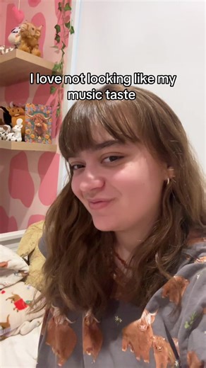 Like I don’t fit it at all but hey I LOVE IT! #fyp #fypシ゚viral #heavymetal #alt #music